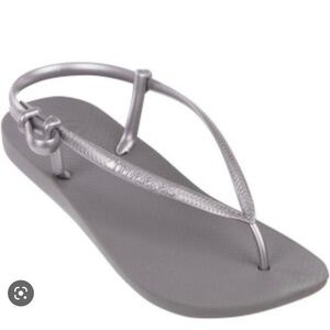 Havaianas Silver Flip Flops